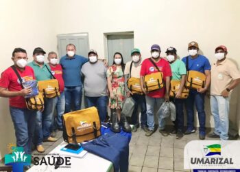 (Agentes de Endemia com fardamento e material novo / Foto: PMU).