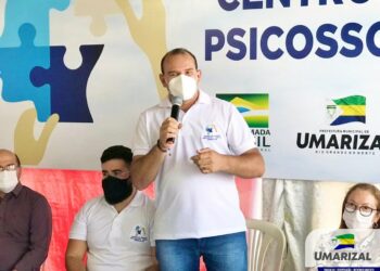 Prefeito Raimundo Pezão falando sobre a inauguração.