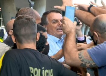 Bolsonaro chega ao ES para primeira visita ao estado desde o início do governo — Foto: Reprodução/TV Gazeta