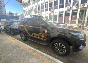 Operação da PF e CGU cumpre mandados de busca na Sesap e investiga contratos de UTI Covid — Foto: Kléber Teixeira/Inter TV Cabugi