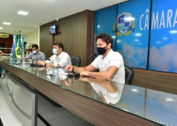 Ministro Fábio Faria em agenda na Câmara de Mossoró, hoje (fotos: Edilberto Barros/CMM)