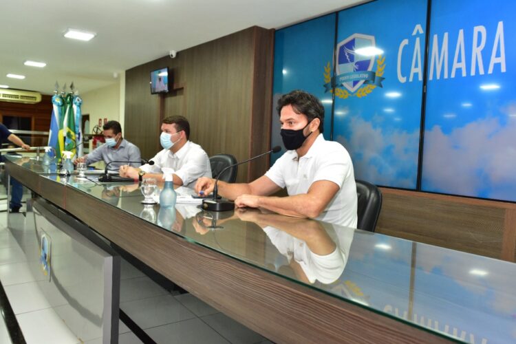 Ministro Fábio Faria em agenda na Câmara de Mossoró, hoje (fotos: Edilberto Barros/CMM)