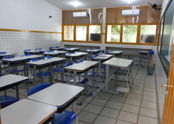 06-04-2021- Natal - MP vai a justiça para liberar retorno de aulas presenciais no RN ( escola Winston Churchill )
foto/adriano abreu/h/selecionadas