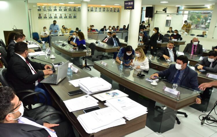 Votação da Lei Orçamentária Anual, na tarde desta sexta-feira, 14 (foto Edilberto Barros/CMM)