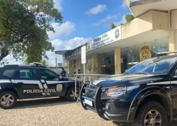 Homem foi conduzido à Delegacia de Plantão da Zona Sul, em Natal — Foto: Francielly Medeiros/Inter TV Cabugi