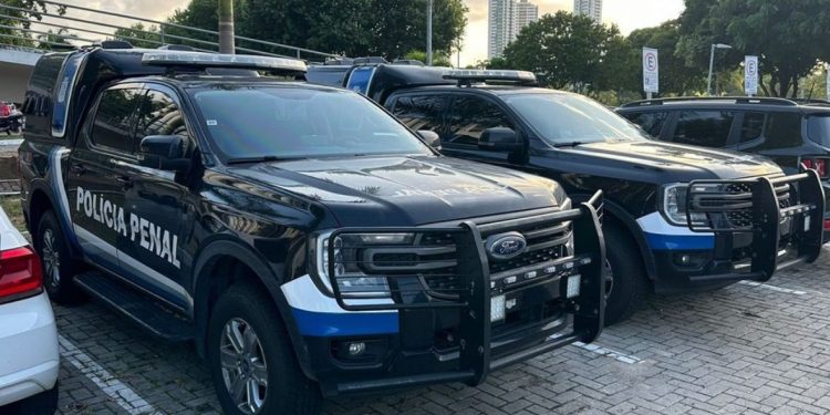 Seap-RN investiga apreensão de viatura da Polícia Penal por estacionamento irregular durante carnaval em PE
