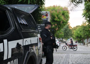 Policial é afastada por suspeita de vazar informações sigilosas a organizações criminosas