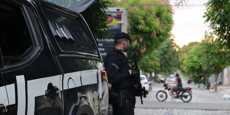 Policial é afastada por suspeita de vazar informações sigilosas a organizações criminosas