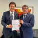 Deputado Robinson Faria entrega ao relator da Comissão Mista relatório sobre impacto do “tarifaço” nas exportações do RN