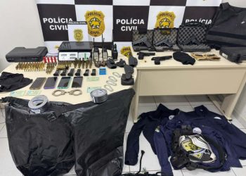Operação cumpre mandado em imóvel de PM reformado após apreensão de 1,2 tonelada de cocaína em Natal