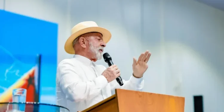 Lula classifica operação no Rio como “desastrosa” e quer investigação paralela