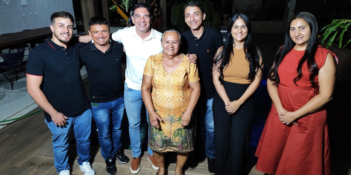 Jantar em João Dias reúne cinco vereadores e Dr. Gustavo Soares para discutir projetos futuros