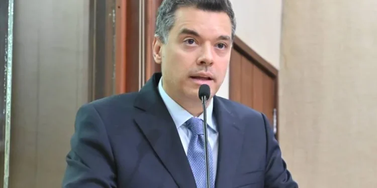 Walter Alves deixa cargos comissionados do MDB à disposição de Fátima