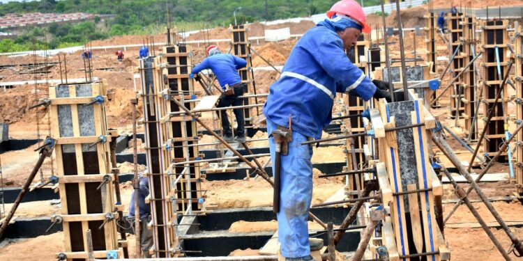 São Gonçalo do Amarante é a 3ª cidade que mais gerou empregos no RN em 2025