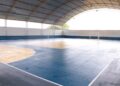 Prefeitura entrega revitalização de quadra poliesportiva no Perímetro Irrigado em Pau dos Ferros