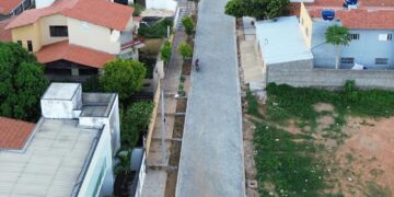 Prefeita Marianna Almeida inaugura pavimentação com piso intertravado em Pau dos Ferros