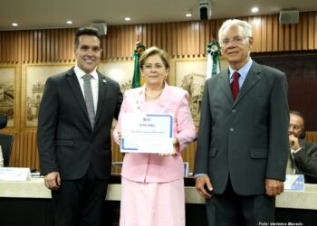 Câmara de vereadores de Natal homenageia Liga Contra o Câncer
