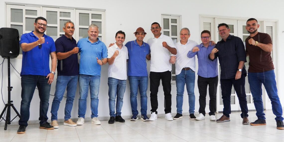 Ex-prefeitos declaram apoio a Allyson Bezerra em gesto de união inédita da oposição de Guamaré