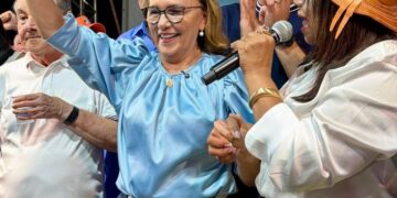 Zenaide recebe apoio da prefeita de Parnamirim, Professora Nilda