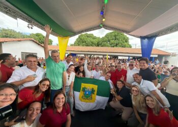 Dr. Gustavo Soares reúne representantes de mais de 40 municípios em grande encontro em Assú