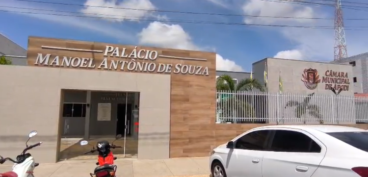 Apodi: Câmara Municipal vai gastar quase R$ 200 mil com limpeza da sede