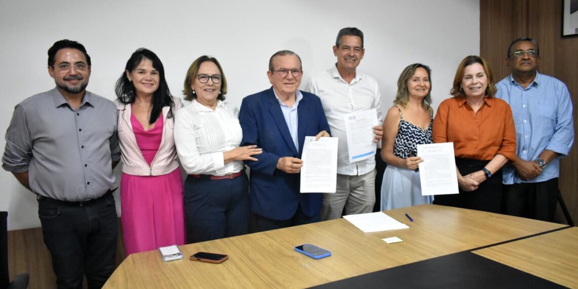 Prefeitura firma parceria para entregar títulos de propriedade de imóveis em São Gonçalo do Amarante