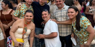 Pré-candidato a deputado estadual, Walter Alves recebe manifestações de apoio no Pingo da Mei Dia