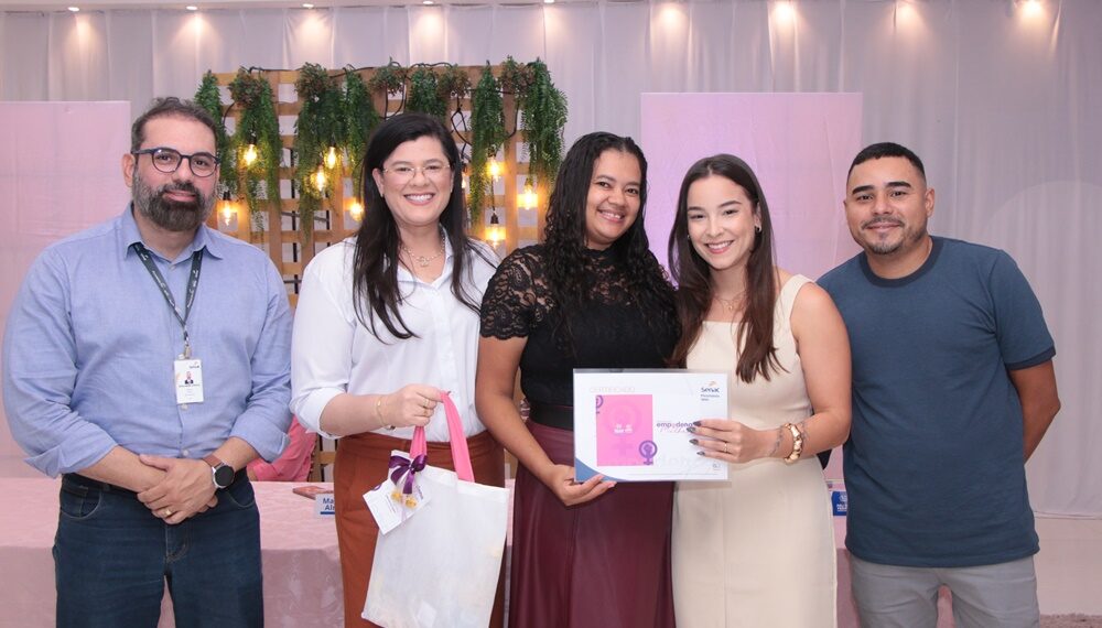 Empodera Mulher certifica 45 participantes e reforça compromisso da Prefeitura com as mulheres