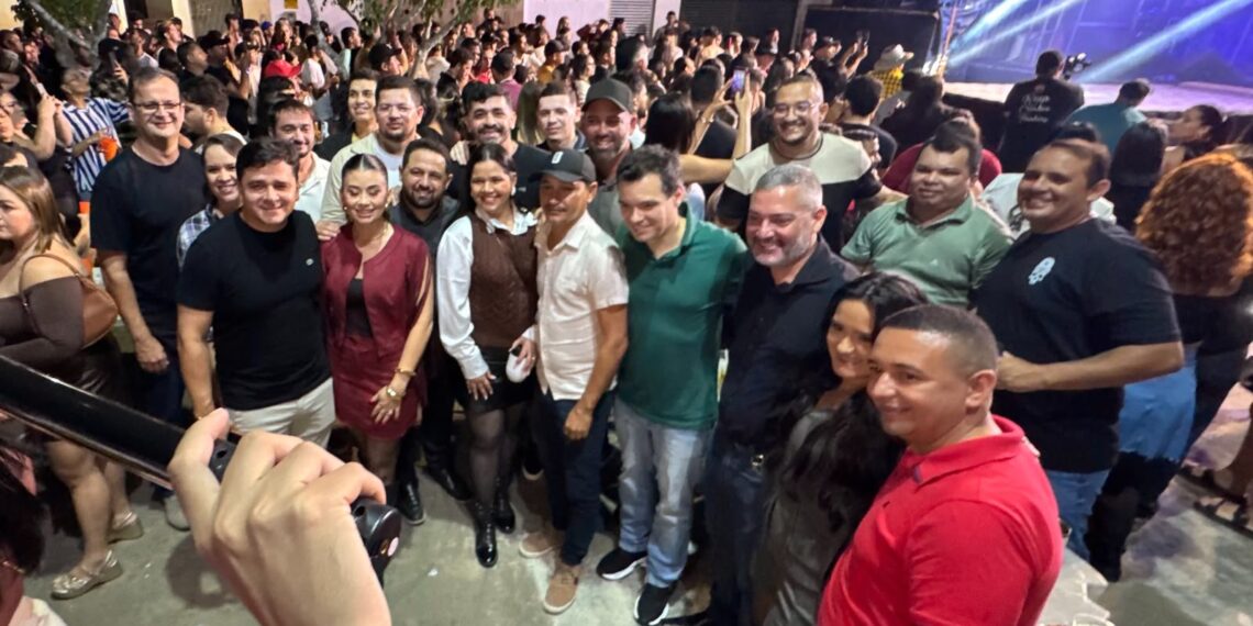 Walter Alves inaugura obras em Angicos e participa abertura do Tangará Junino