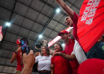 Convenção do PT homologa candidatura de Samanda ao Senado