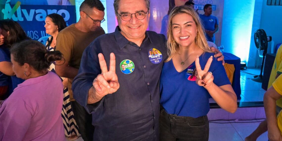 Extremoz: Álvaro Dias participa de grande encontro com os amigos da vereadora Damares Sales