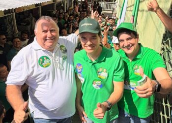 Walter Alves visita Feira Livre de Apodi e destaca mais de R$ 16 milhões destinados ao município