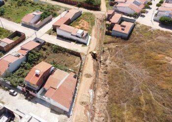Prefeitura inicia obras de pavimentação no bairro Bacurau I em Apodi
