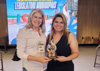 Lúcia Bessa recebe Troféu UVB Destaque Potiguar e consolida reconhecimento de atuação no Legislativo