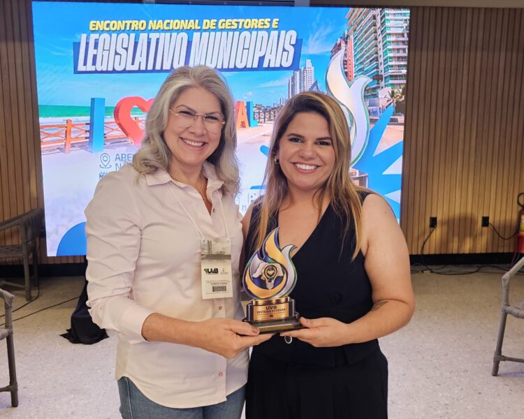 Lúcia Bessa recebe Troféu UVB Destaque Potiguar e consolida reconhecimento de atuação no Legislativo