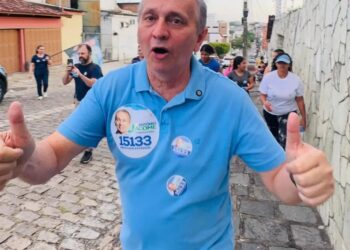 Dr. Antônio Jácome repudia “pesquisas viciadas” e destaca força popular e voto livre